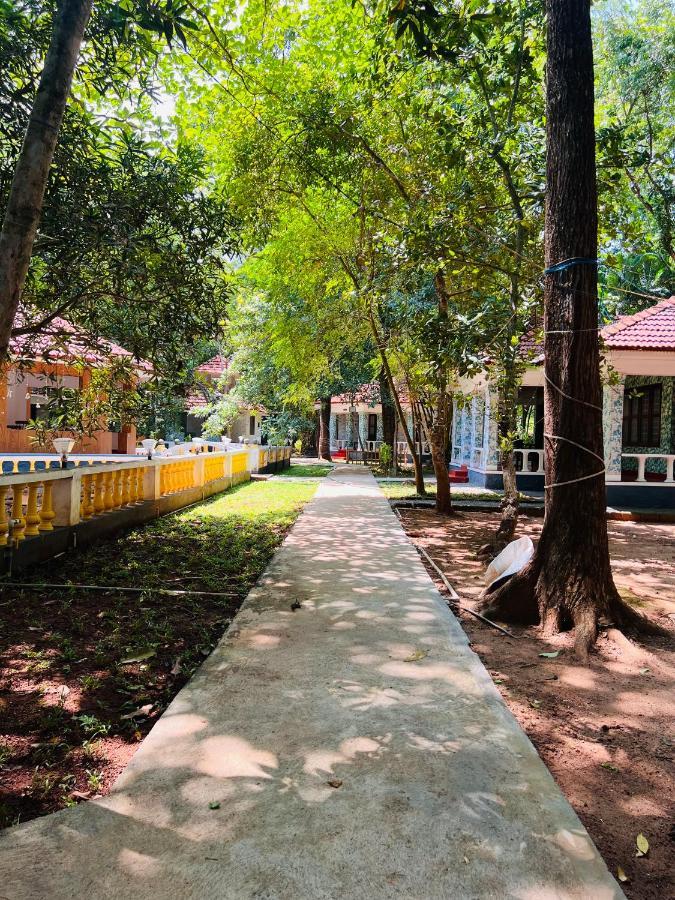 Surya Eco And Wedding Resort Thrissur 外观 照片
