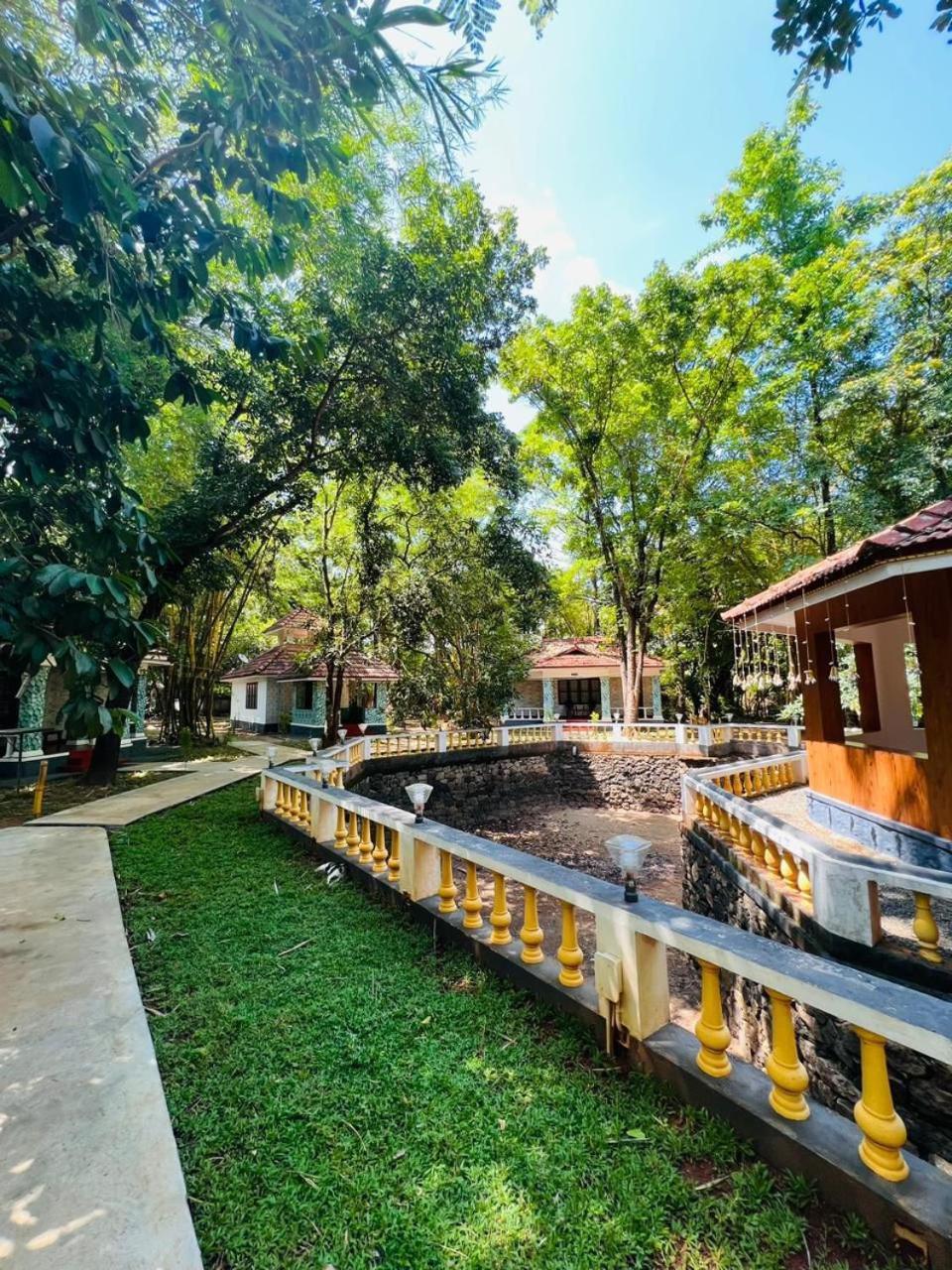 Surya Eco And Wedding Resort Thrissur 外观 照片